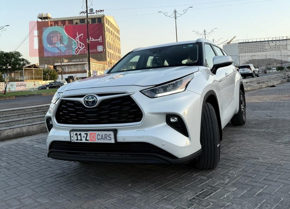 تۆیۆتا هایلاندەر